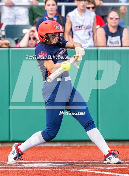 Thumbnail 1 in Bayport-Blue Point vs. MacArthur (NYSPHSAA A Regional LIC) photogallery.