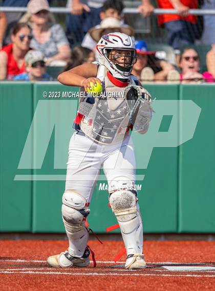 Thumbnail 3 in Bayport-Blue Point vs. MacArthur (NYSPHSAA A Regional LIC) photogallery.