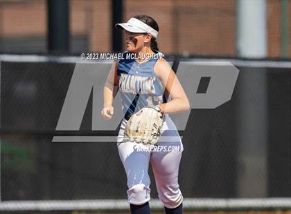 Thumbnail 3 in Bayport-Blue Point vs. MacArthur (NYSPHSAA A Regional LIC) photogallery.