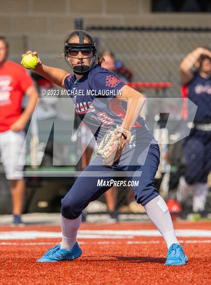 Thumbnail 2 in Bayport-Blue Point vs. MacArthur (NYSPHSAA A Regional LIC) photogallery.