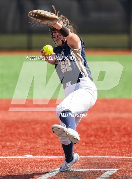 Thumbnail 3 in Bayport-Blue Point vs. MacArthur (NYSPHSAA A Regional LIC) photogallery.