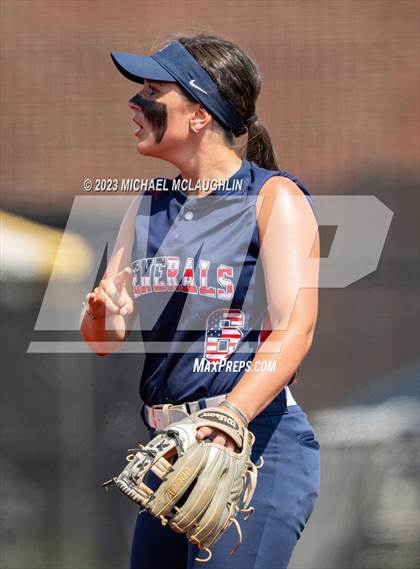Thumbnail 1 in Bayport-Blue Point vs. MacArthur (NYSPHSAA A Regional LIC) photogallery.