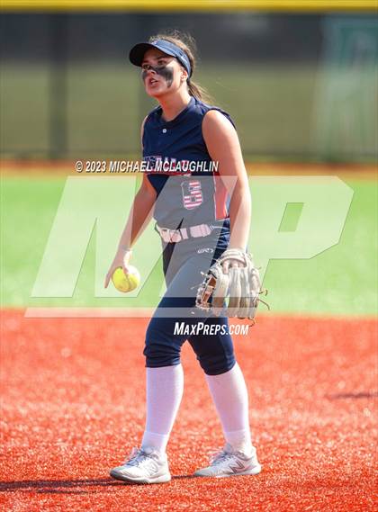 Thumbnail 3 in Bayport-Blue Point vs. MacArthur (NYSPHSAA A Regional LIC) photogallery.