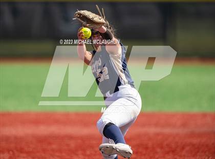 Thumbnail 3 in Bayport-Blue Point vs. MacArthur (NYSPHSAA A Regional LIC) photogallery.