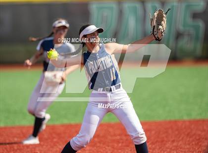 Thumbnail 3 in Bayport-Blue Point vs. MacArthur (NYSPHSAA A Regional LIC) photogallery.