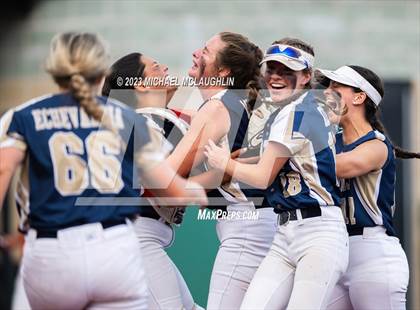 Thumbnail 2 in Bayport-Blue Point vs. MacArthur (NYSPHSAA A Regional LIC) photogallery.