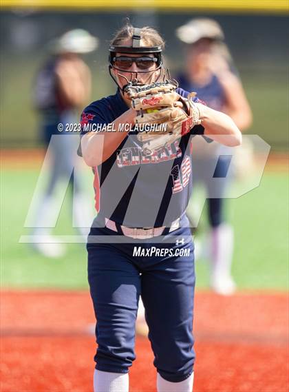 Thumbnail 3 in Bayport-Blue Point vs. MacArthur (NYSPHSAA A Regional LIC) photogallery.