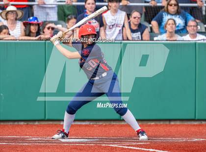 Thumbnail 2 in Bayport-Blue Point vs. MacArthur (NYSPHSAA A Regional LIC) photogallery.