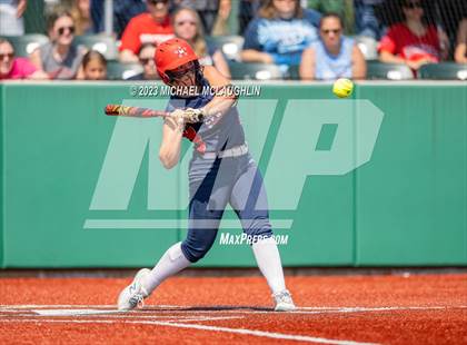 Thumbnail 2 in Bayport-Blue Point vs. MacArthur (NYSPHSAA A Regional LIC) photogallery.