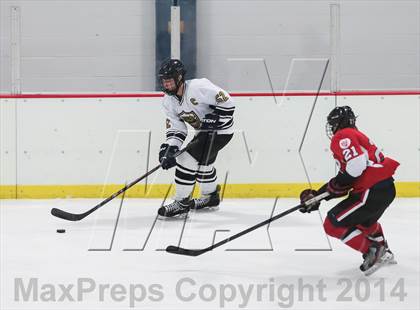 Thumbnail 2 in Chaminade vs Vianney photogallery.