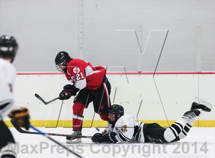 Thumbnail 3 in Chaminade vs Vianney photogallery.