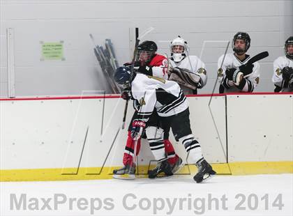 Thumbnail 3 in Chaminade vs Vianney photogallery.