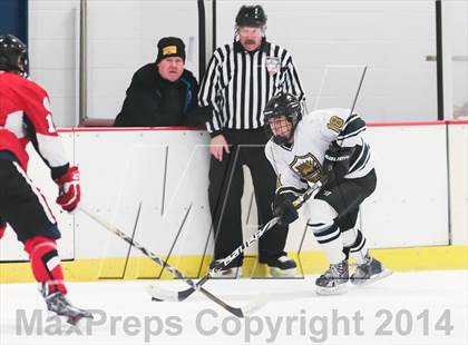 Thumbnail 2 in Chaminade vs Vianney photogallery.