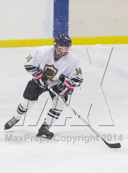 Thumbnail 1 in Chaminade vs Vianney photogallery.