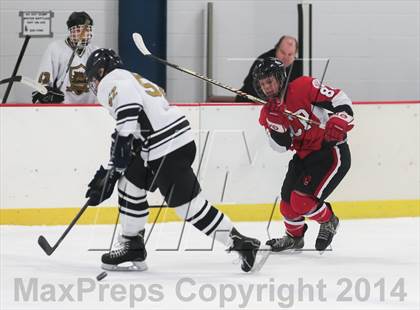 Thumbnail 3 in Chaminade vs Vianney photogallery.