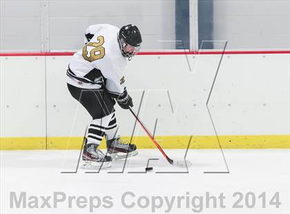 Thumbnail 2 in Chaminade vs Vianney photogallery.
