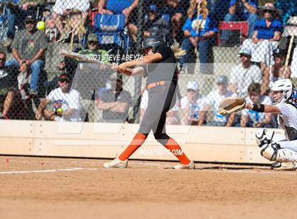 Thumbnail 2 in Erie vs. Fruita Monument (CHSAA 5A Semifinal) photogallery.