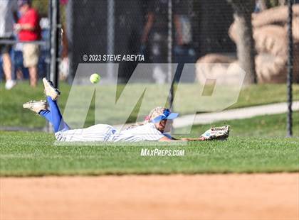 Thumbnail 3 in Erie vs. Fruita Monument (CHSAA 5A Semifinal) photogallery.