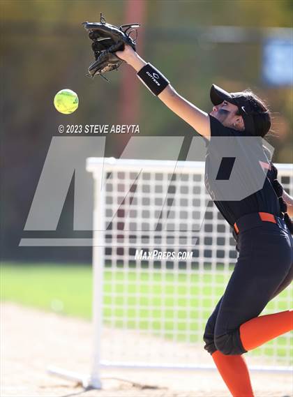 Thumbnail 2 in Erie vs. Fruita Monument (CHSAA 5A Semifinal) photogallery.