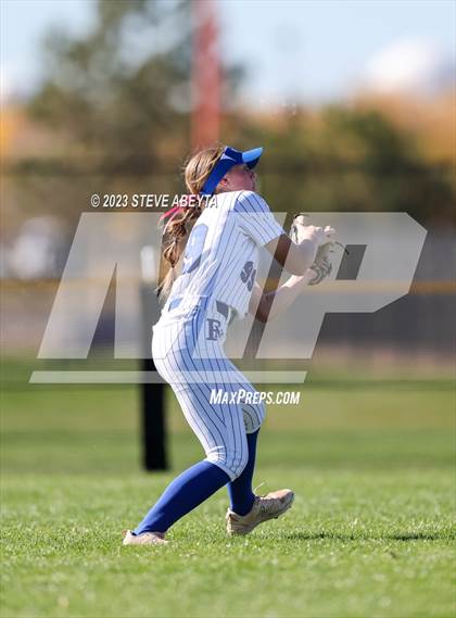 Thumbnail 3 in Erie vs. Fruita Monument (CHSAA 5A Semifinal) photogallery.