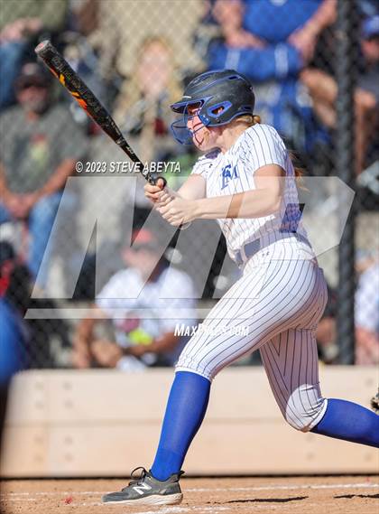 Thumbnail 1 in Erie vs. Fruita Monument (CHSAA 5A Semifinal) photogallery.