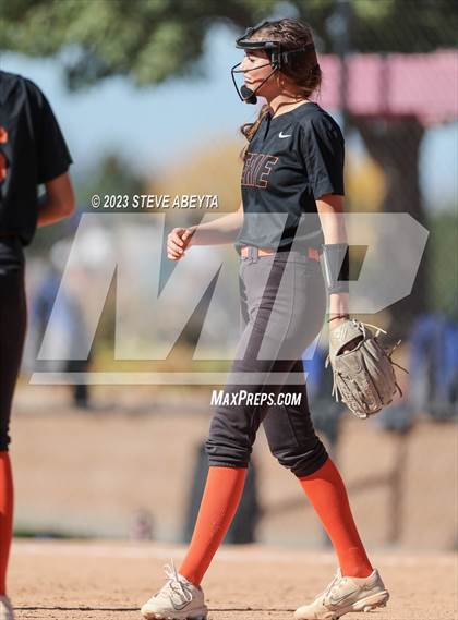 Thumbnail 2 in Erie vs. Fruita Monument (CHSAA 5A Semifinal) photogallery.