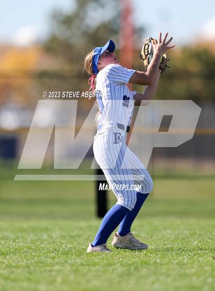 Thumbnail 3 in Erie vs. Fruita Monument (CHSAA 5A Semifinal) photogallery.