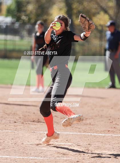 Thumbnail 2 in Erie vs. Fruita Monument (CHSAA 5A Semifinal) photogallery.