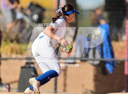 Thumbnail 1 in Erie vs. Fruita Monument (CHSAA 5A Semifinal) photogallery.