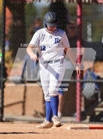 Thumbnail 3 in Erie vs. Fruita Monument (CHSAA 5A Semifinal) photogallery.