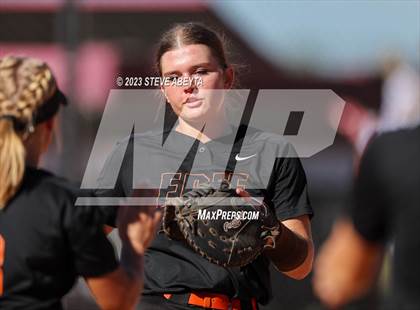 Thumbnail 2 in Erie vs. Fruita Monument (CHSAA 5A Semifinal) photogallery.