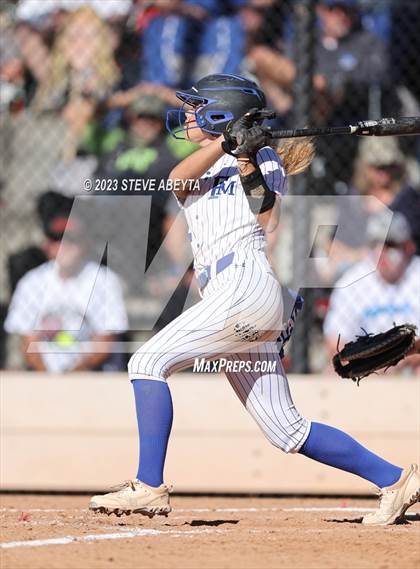 Thumbnail 3 in Erie vs. Fruita Monument (CHSAA 5A Semifinal) photogallery.