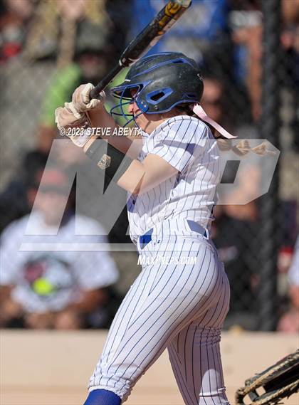 Thumbnail 2 in Erie vs. Fruita Monument (CHSAA 5A Semifinal) photogallery.