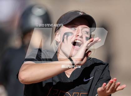 Thumbnail 3 in Erie vs. Fruita Monument (CHSAA 5A Semifinal) photogallery.