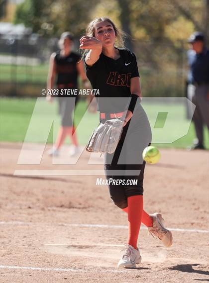 Thumbnail 1 in Erie vs. Fruita Monument (CHSAA 5A Semifinal) photogallery.