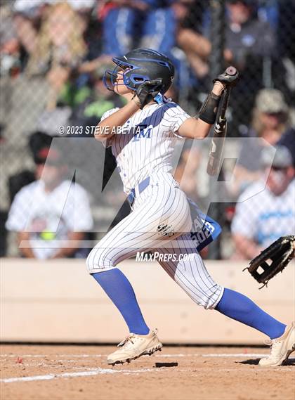 Thumbnail 2 in Erie vs. Fruita Monument (CHSAA 5A Semifinal) photogallery.
