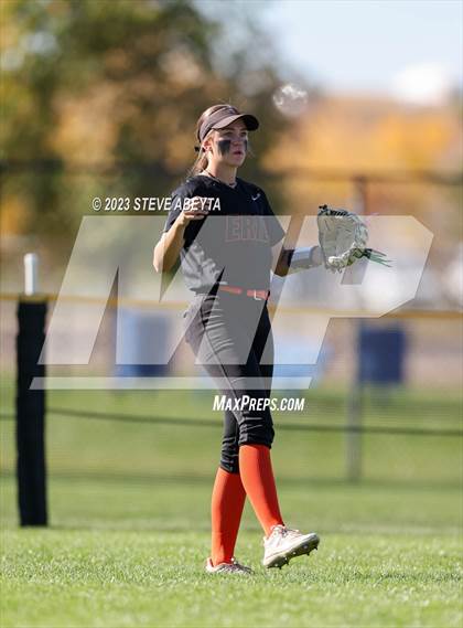 Thumbnail 1 in Erie vs. Fruita Monument (CHSAA 5A Semifinal) photogallery.