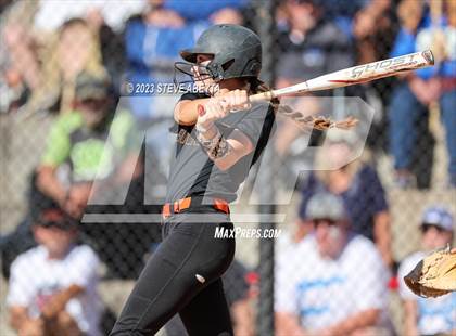 Thumbnail 1 in Erie vs. Fruita Monument (CHSAA 5A Semifinal) photogallery.