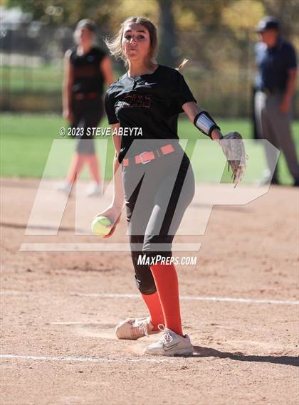 Thumbnail 2 in Erie vs. Fruita Monument (CHSAA 5A Semifinal) photogallery.