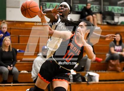 Thumbnail 3 in St. Joseph Notre Dame vs. Centennial (MLK Showcase) photogallery.