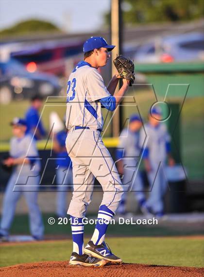 Thumbnail 3 in Midlothian @ Trinity (UIL 6A Bi-District Playoff)  photogallery.