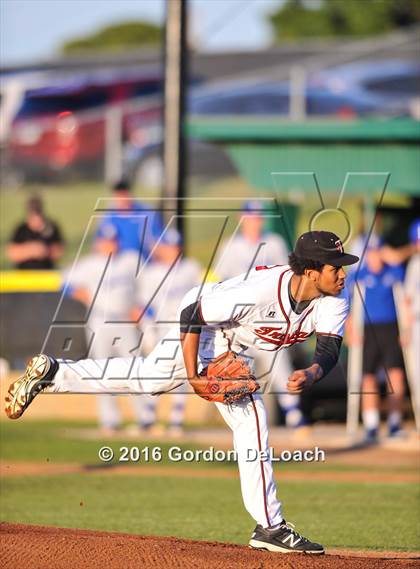Thumbnail 2 in Midlothian @ Trinity (UIL 6A Bi-District Playoff)  photogallery.