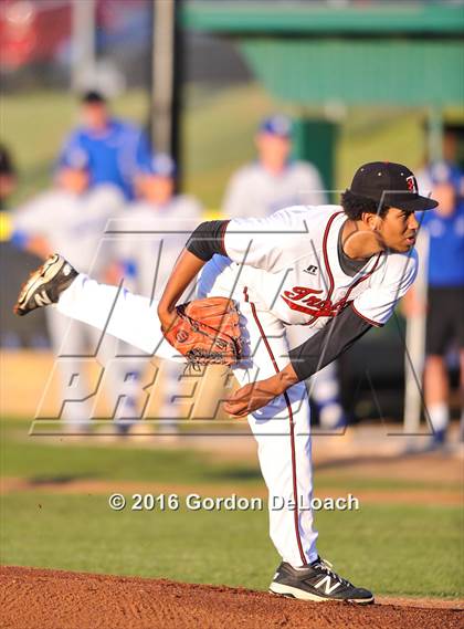 Thumbnail 3 in Midlothian @ Trinity (UIL 6A Bi-District Playoff)  photogallery.