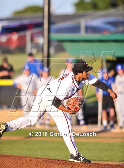 Thumbnail 1 in Midlothian @ Trinity (UIL 6A Bi-District Playoff)  photogallery.