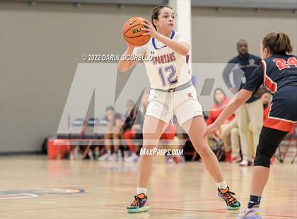 Thumbnail 3 in Miami Country Day vs. Bixby (NIKE Tournament of Champions) photogallery.