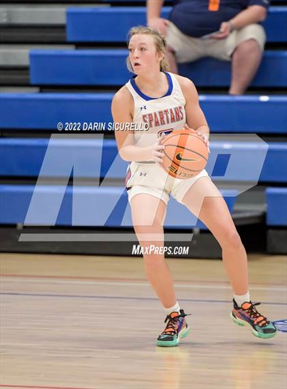 Thumbnail 2 in Miami Country Day vs. Bixby (NIKE Tournament of Champions) photogallery.