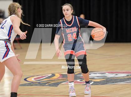 Thumbnail 3 in Miami Country Day vs. Bixby (NIKE Tournament of Champions) photogallery.