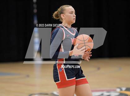 Thumbnail 2 in Miami Country Day vs. Bixby (NIKE Tournament of Champions) photogallery.