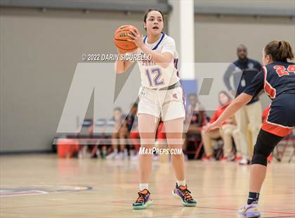 Thumbnail 2 in Miami Country Day vs. Bixby (NIKE Tournament of Champions) photogallery.