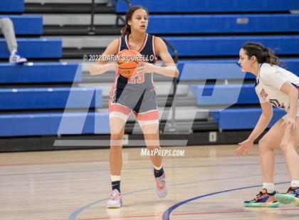 Thumbnail 2 in Miami Country Day vs. Bixby (NIKE Tournament of Champions) photogallery.